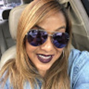 Meet your Posher, Rebeca